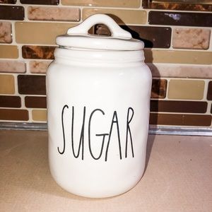 Rea Dunn medium sized sugar canister. Artisan collection.